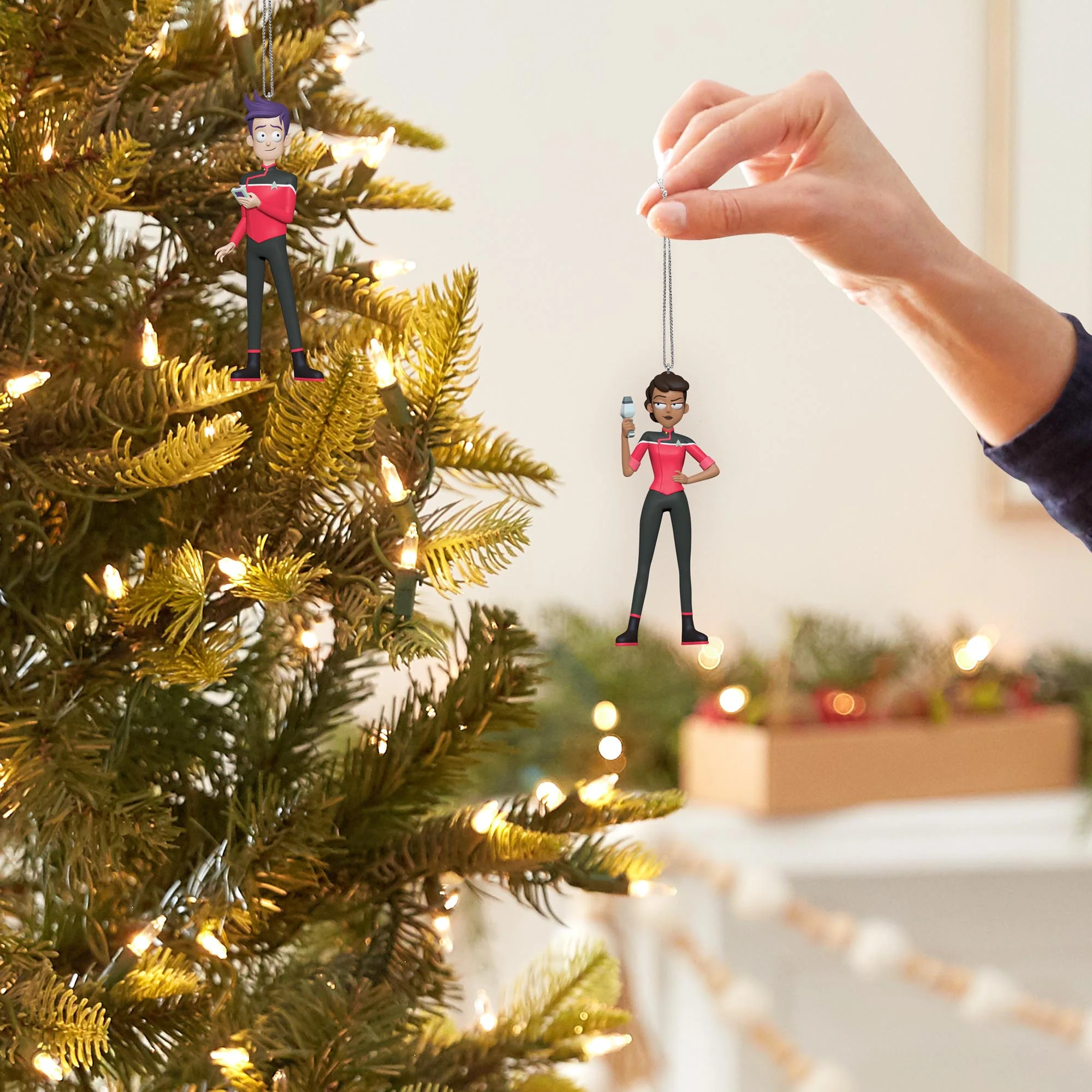 Star Trek™: Lower Decks, Ensigns Beckett Mariner and Bradward Boimler — 2025 Hallmark Keepsake Christmas Ornament - Image 3